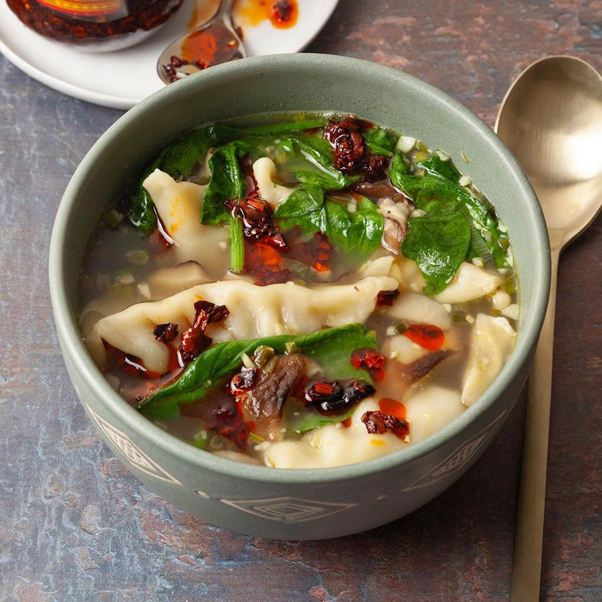 Savory Dumpling Soup: Ginger, Garlic & Miso Broth Secrets